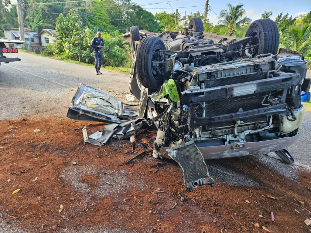Man dies in Porus crash