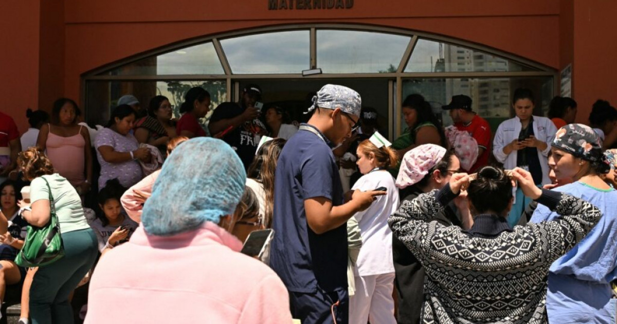 Strong earthquake shakes Panama, setting off panic in capital