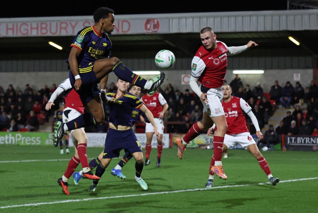 Arsenal stunned by fourth-tier Fleetwood in League Cup