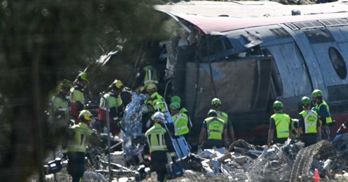 Spain high-speed train collision kills 31, injures 80