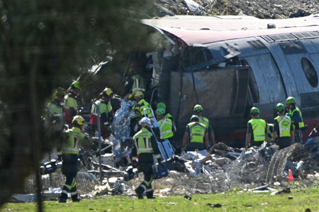 Spain high-speed train collision kills 31, injures 80