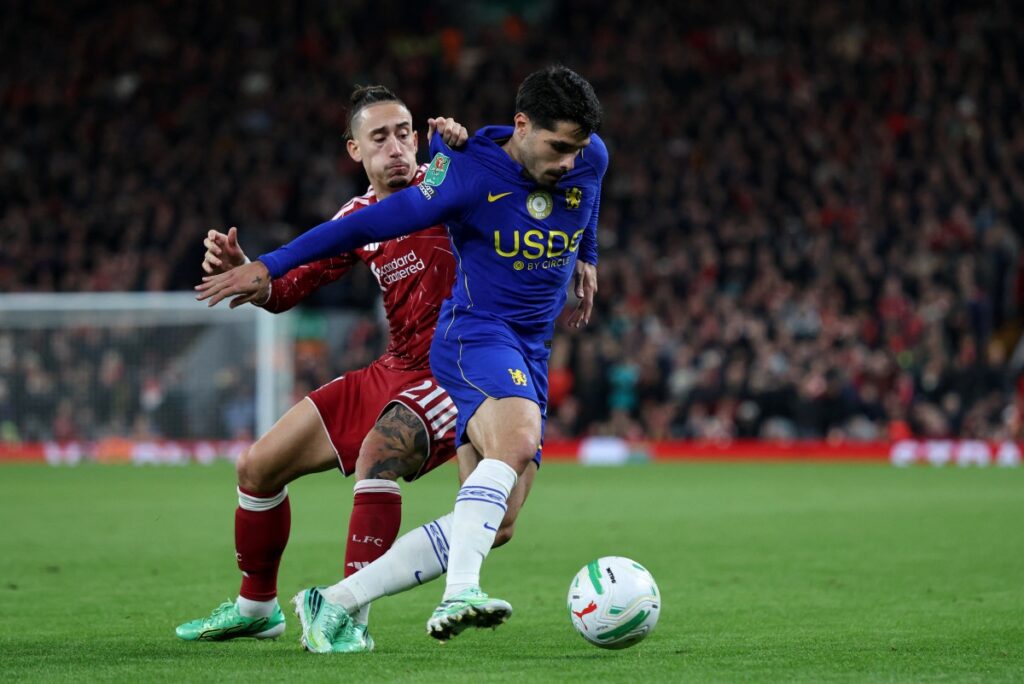 Liverpool beat Chelsea in League Cup shoot-out, Man City survive scare