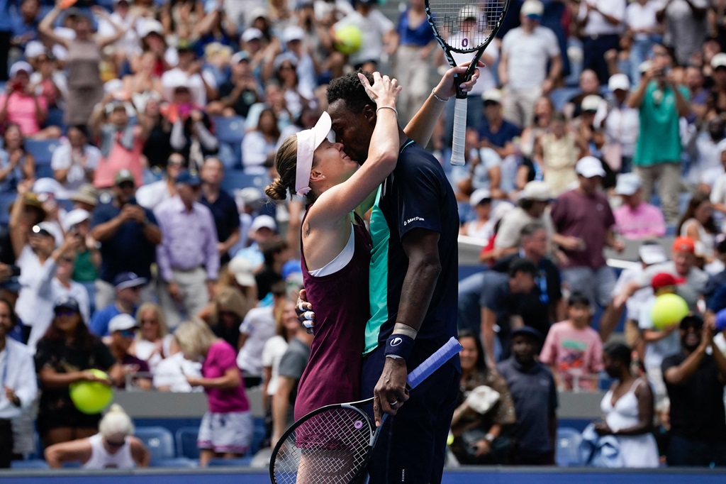 Svitolina to divorce fellow tennis star Monfils