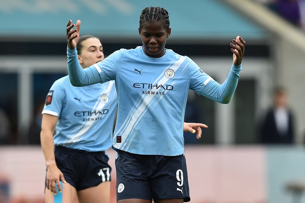 ‘Bunny’ scores in 100th WSL appearance as points shared in Manchester derby