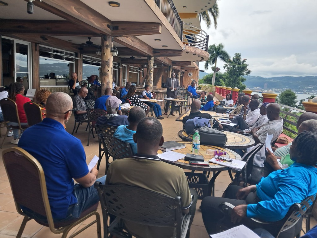 Retired cops in western Jamaica received much-needed support