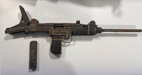 10 men held after Uzi sub-machine gun seized in New Haven